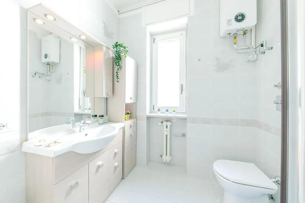 Navigli - Downtown - Duomo Spacious Two Bedroom Apartment - Close To Metro - Ac - Wi-Fi Milano