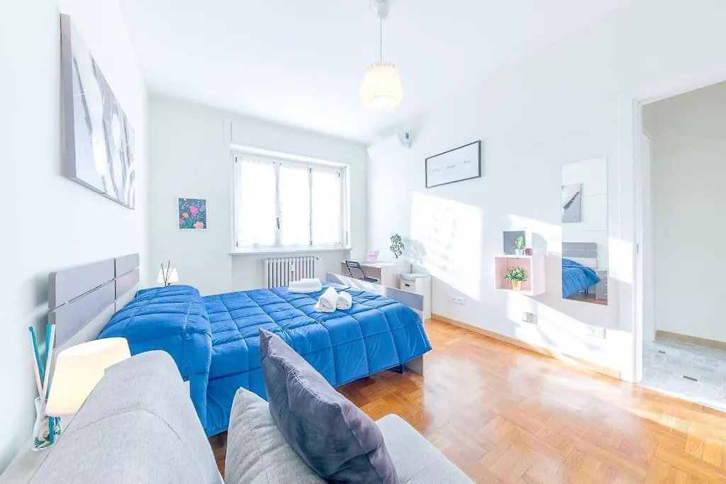 Navigli - Downtown - Duomo Spacious Two Bedroom Apartment - Close To Metro - Ac - Wi-Fi Milan 0*,  Italy
