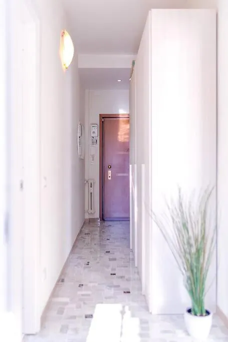 Navigli - Downtown - Duomo Spacious Two Bedroom Apartment - Close To Metro - Ac - Wi-Fi Milan Italy