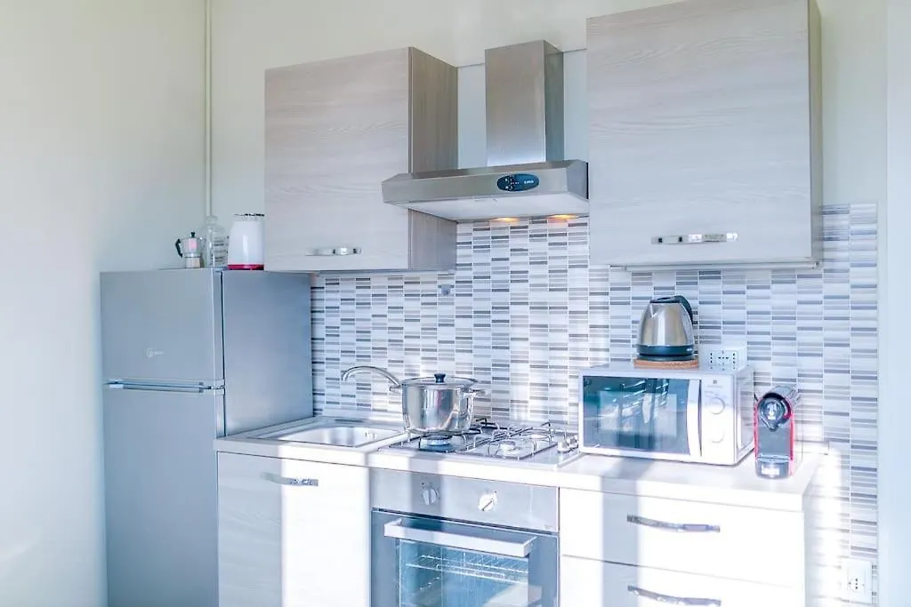Navigli - Downtown - Duomo Spacious Two Bedroom Apartment - Close To Metro - Ac - Wi-Fi Milan Italy